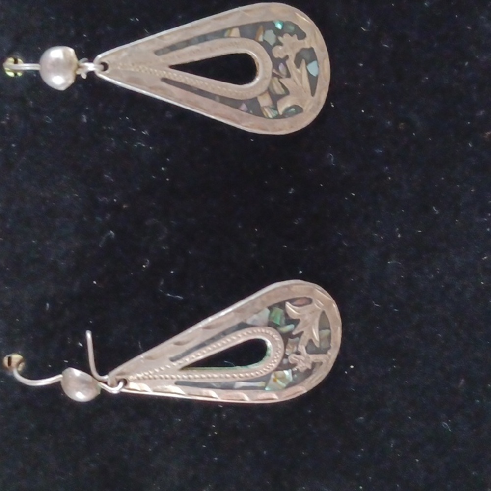 Earings